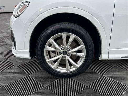 Used 2024 Audi Q3 2.0T Premium image 14