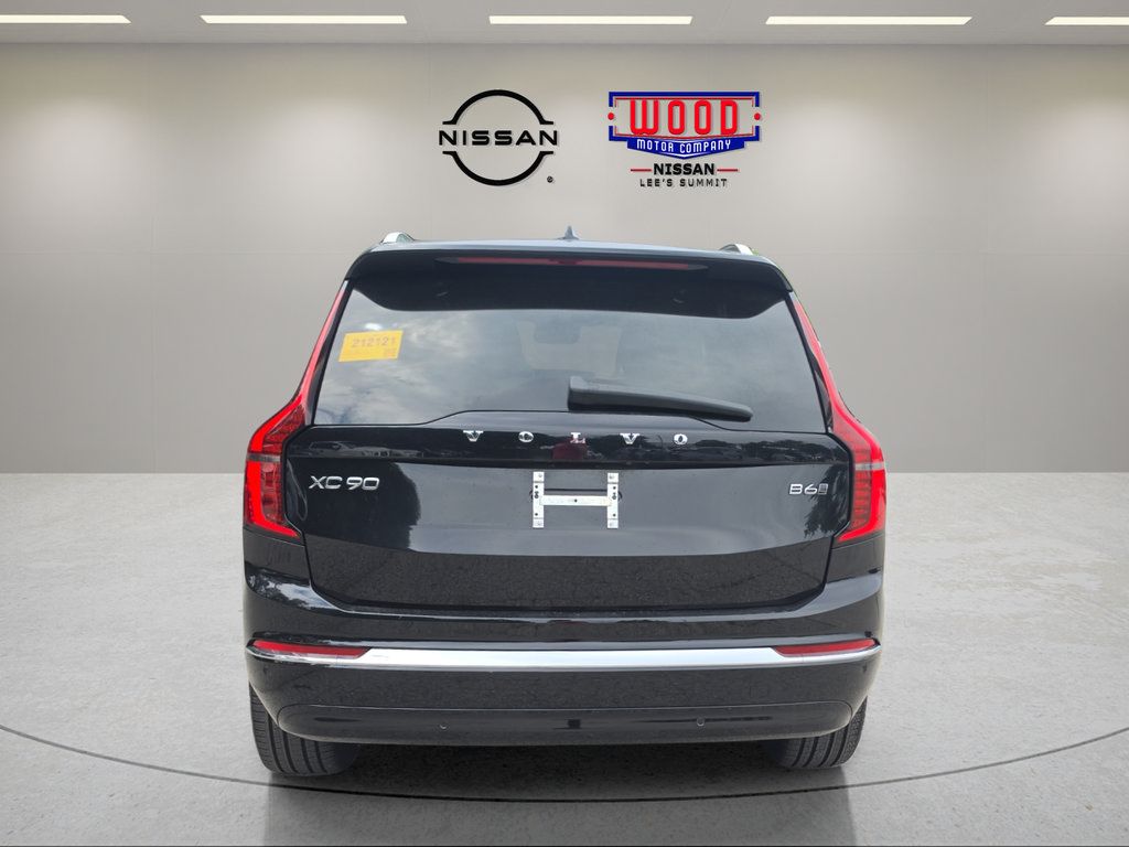 Used 2025 Volvo XC90 B6 Plus AWD/4WD image 3