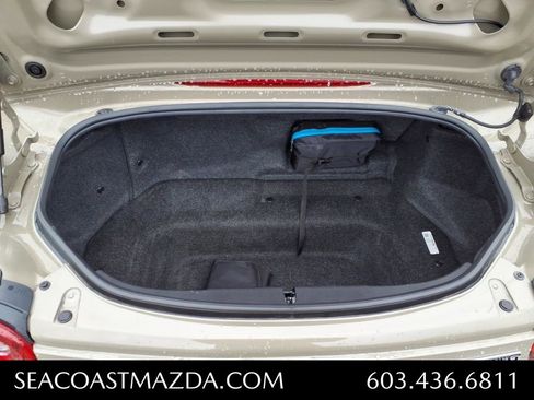 Certified 2024 MAZDA MX-5 Miata Club RWD image 6