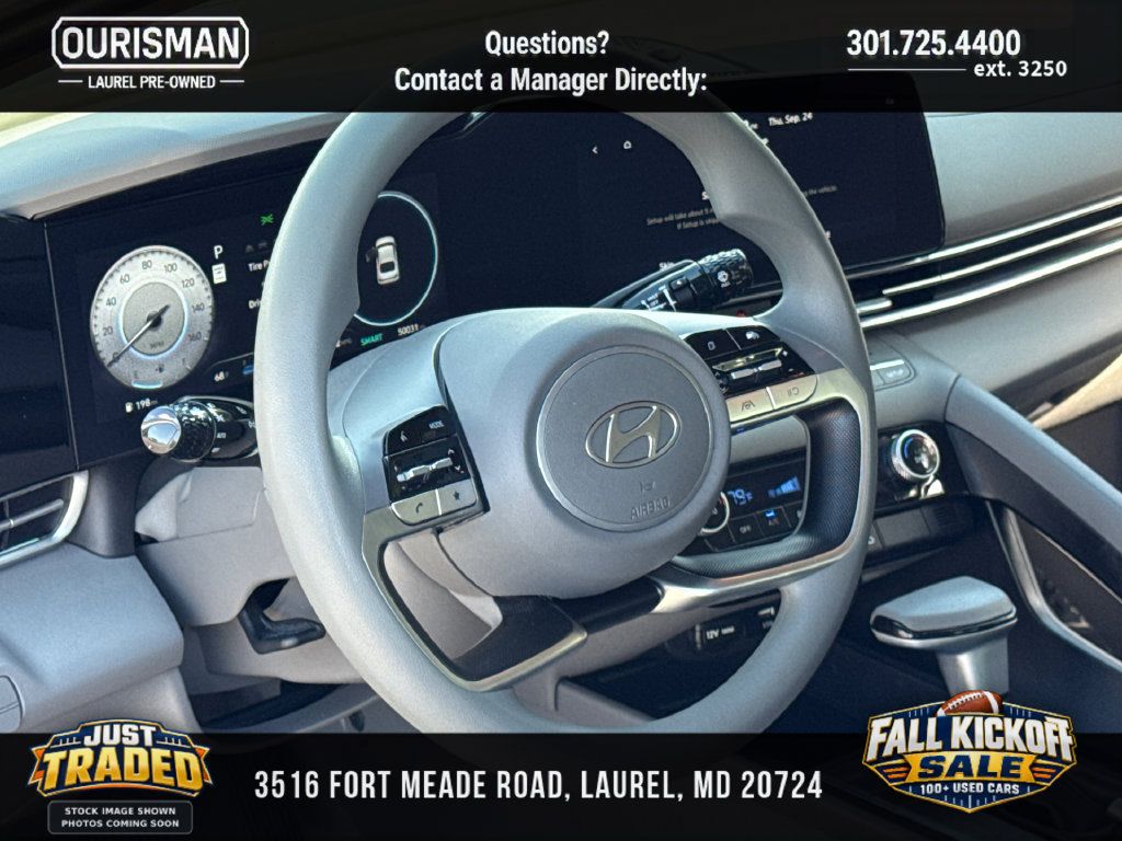 Used 2024 Hyundai Elantra SEL FWD image 9