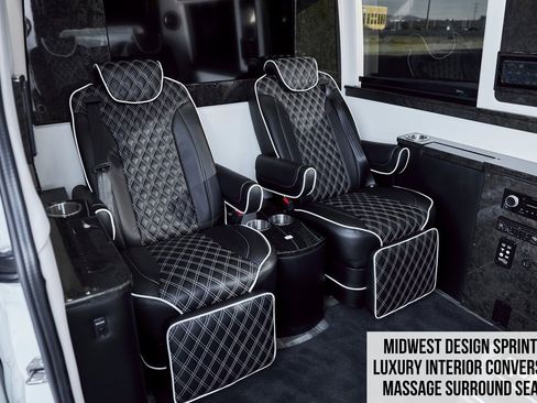 Used 2019 Mercedes-Benz Sprinter 144 image 1