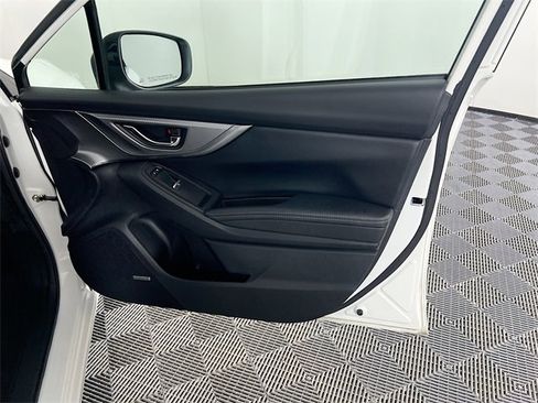 Used 2023 Subaru Impreza 2.0i Limited image 27