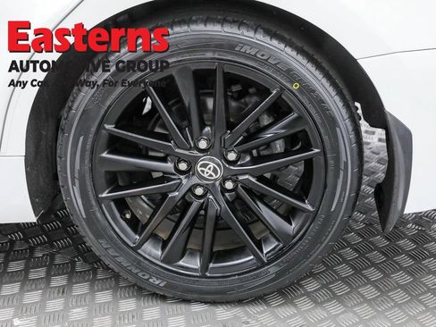 Used 2022 Toyota Camry SE image 31