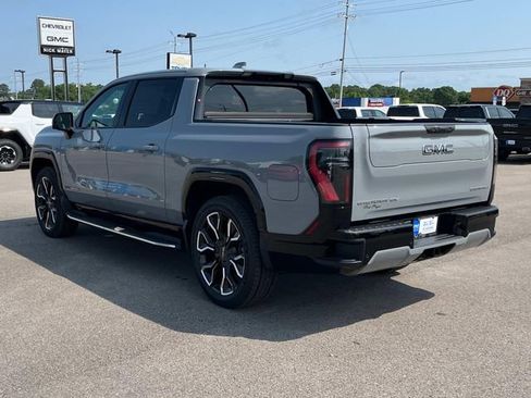 New 2025 GMC Sierra EV Denali image 7