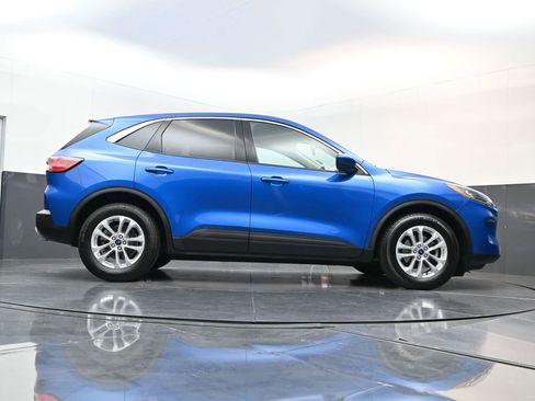 Used 2021 Ford Escape SE image 24