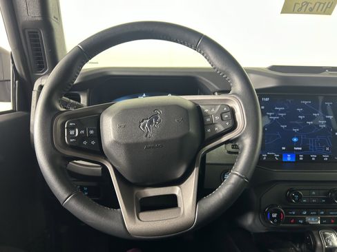 Used 2025 Ford Bronco Big Bend image 20