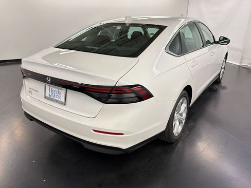 New 2026 Honda Accord LX image 9
