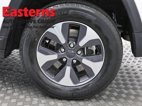 Used 2023 Jeep Grand Cherokee 4WD 4xe image 36