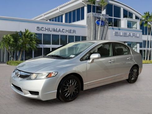 Used 2010 Honda Civic LX image 3