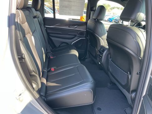New 2026 Jeep Grand Cherokee Limited RWD image 16