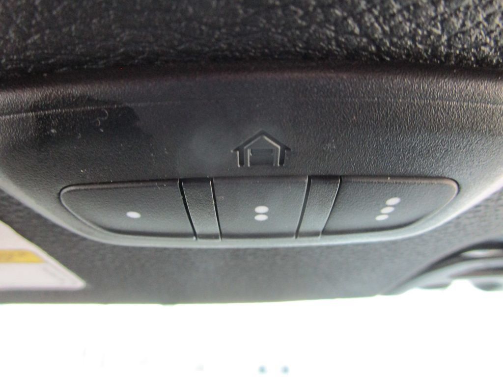Used 2022 Jeep Wrangler Unlimited Sahara AWD/4WD image 42