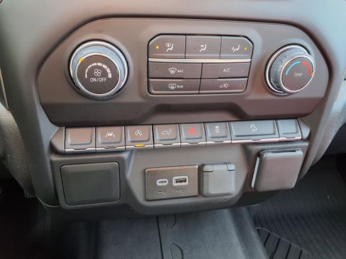 Used 2025 Chevrolet Silverado 1500 Custom Trail Boss image 10