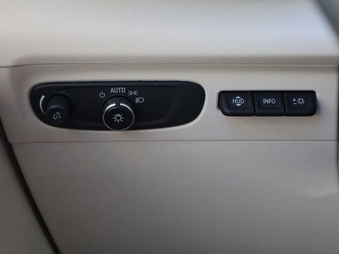 Certified 2023 Buick Envision Avenir image 38