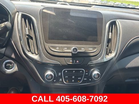 Used 2022 Chevrolet Equinox RS w/ RS Leather Package FWD image 10