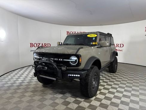 Used 2025 Ford Bronco Outer Banks w/ Sasquatch Package AWD/4WD image 4