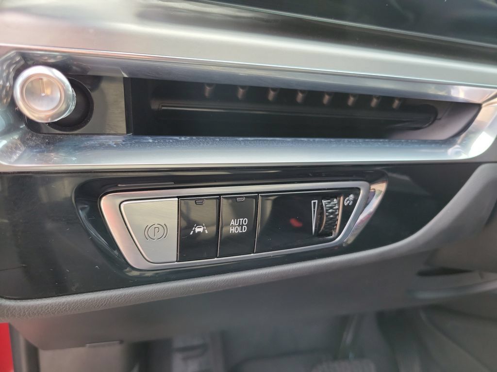 Used 2024 Cadillac Lyriq Sport w/ LPO, Floor Liner Package AWD/4WD image 21