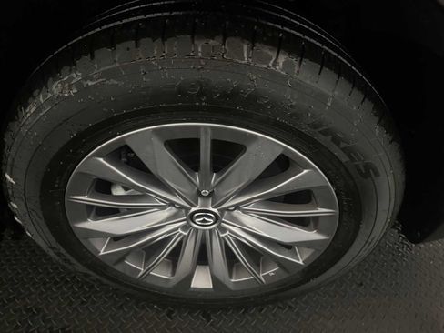 Certified 2025 MAZDA CX-90 3.3 Turbo w/ Preferred Package image 9