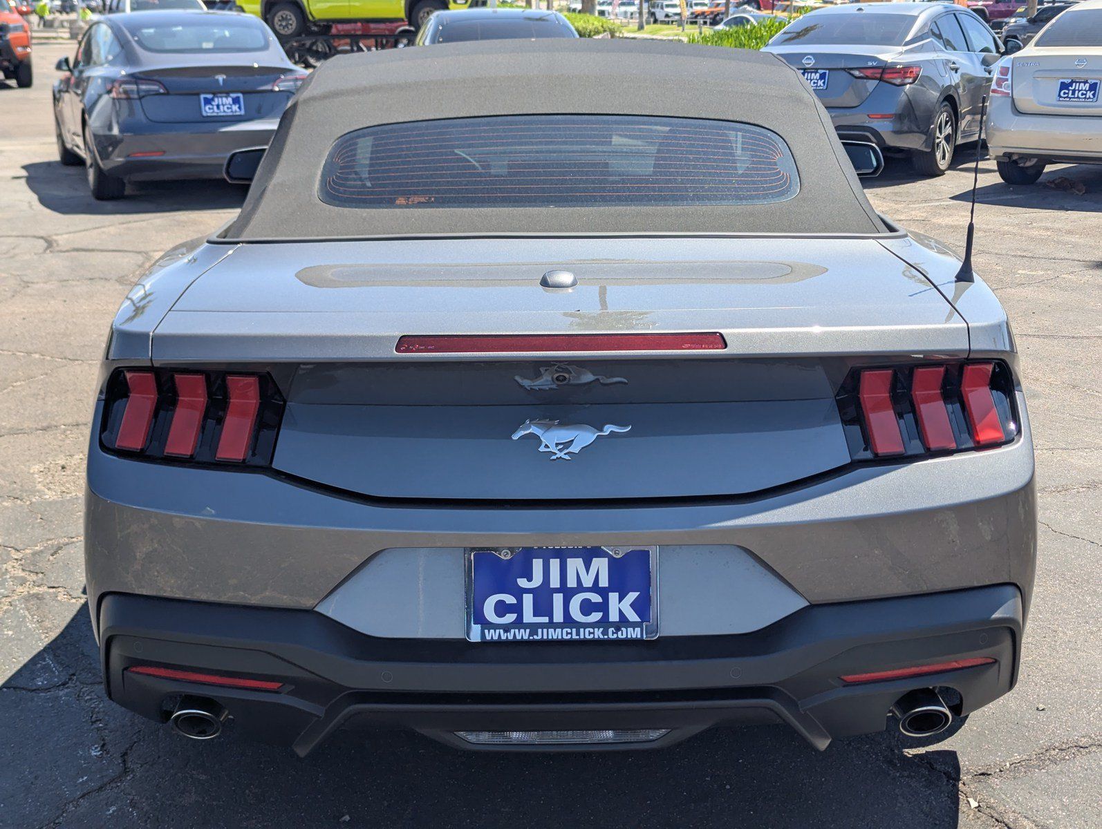Used 2026 Ford Mustang Convertible RWD image 3