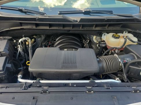 Used 2023 GMC Yukon Denali RWD image 42