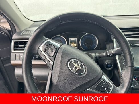 Used 2017 Toyota Camry XLE image 6