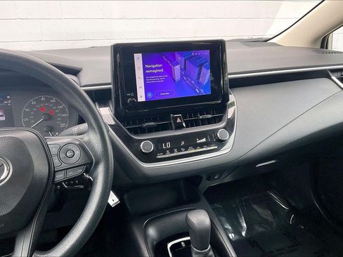 Used 2024 Toyota Corolla LE FWD image 7