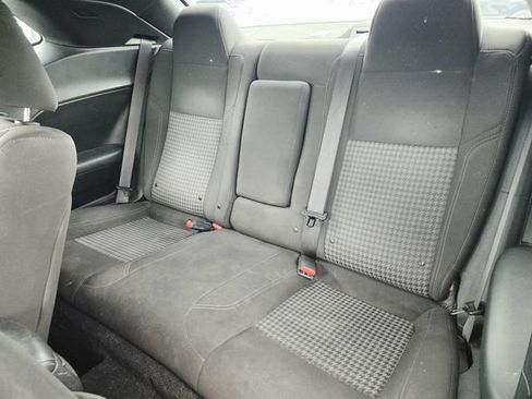 Used 2023 Dodge Challenger SXT RWD image 9