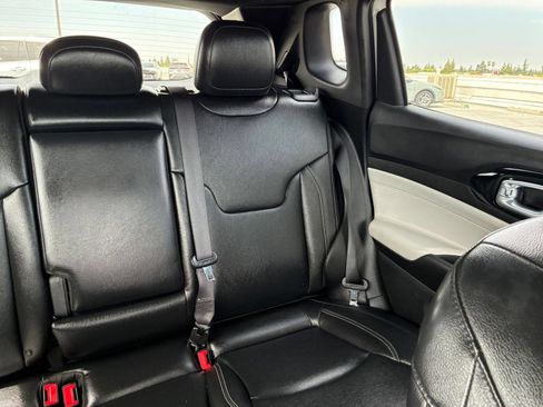 Used 2025 Jeep Compass Limited AWD/4WD image 37