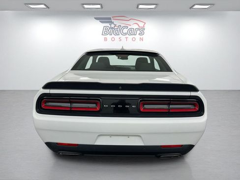 Used 2018 Dodge Challenger R/T Scat Pack w/ Dynamics Package RWD image 5
