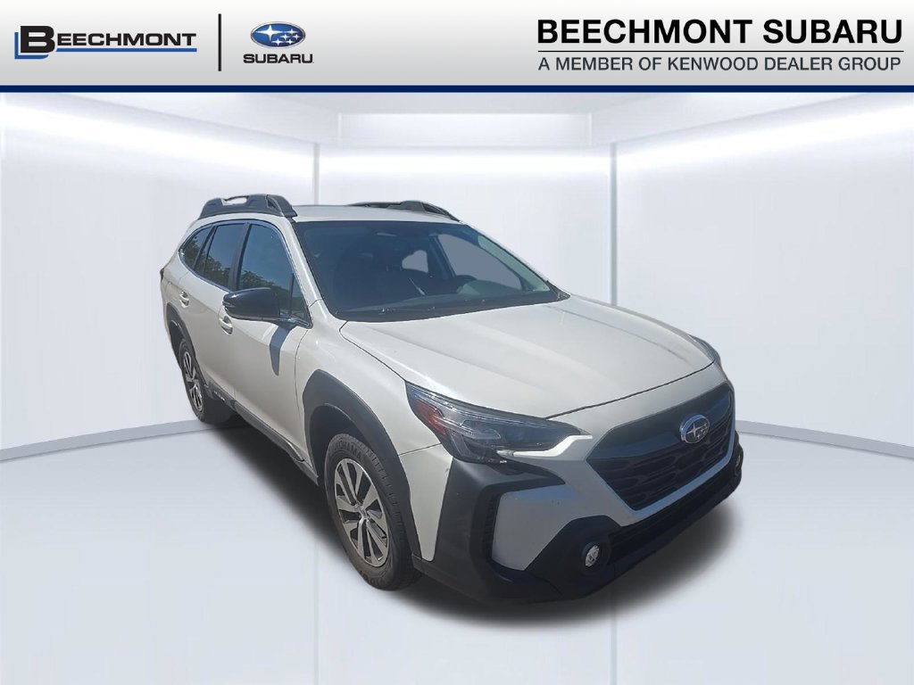 Used 2023 Subaru Outback Premium AWD/4WD image 1