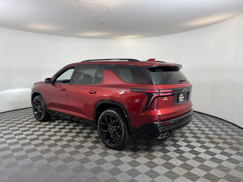 Certified 2024 Chevrolet Traverse RS w/ LPO, Floor Liner Package AWD/4WD image 9