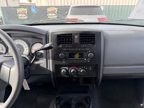 Used 2006 Dodge Dakota ST image 25