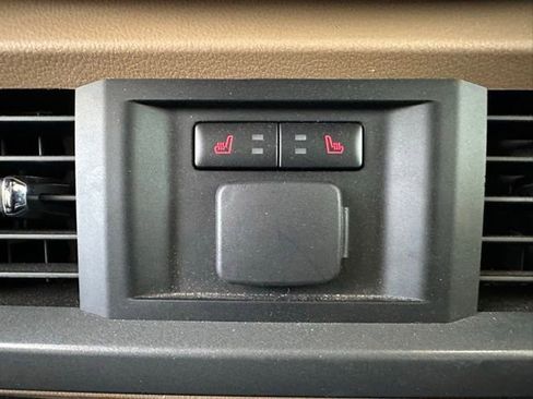 Used 2022 Ford F150 Lariat w/ Equipment Group 502A High image 29