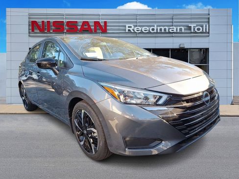 New 2025 Nissan Versa SR w/ Trunk Package image 1