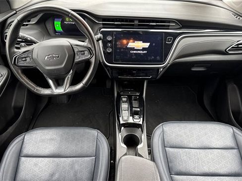 Used 2022 Chevrolet Bolt EUV LT w/ Convenience Package image 15