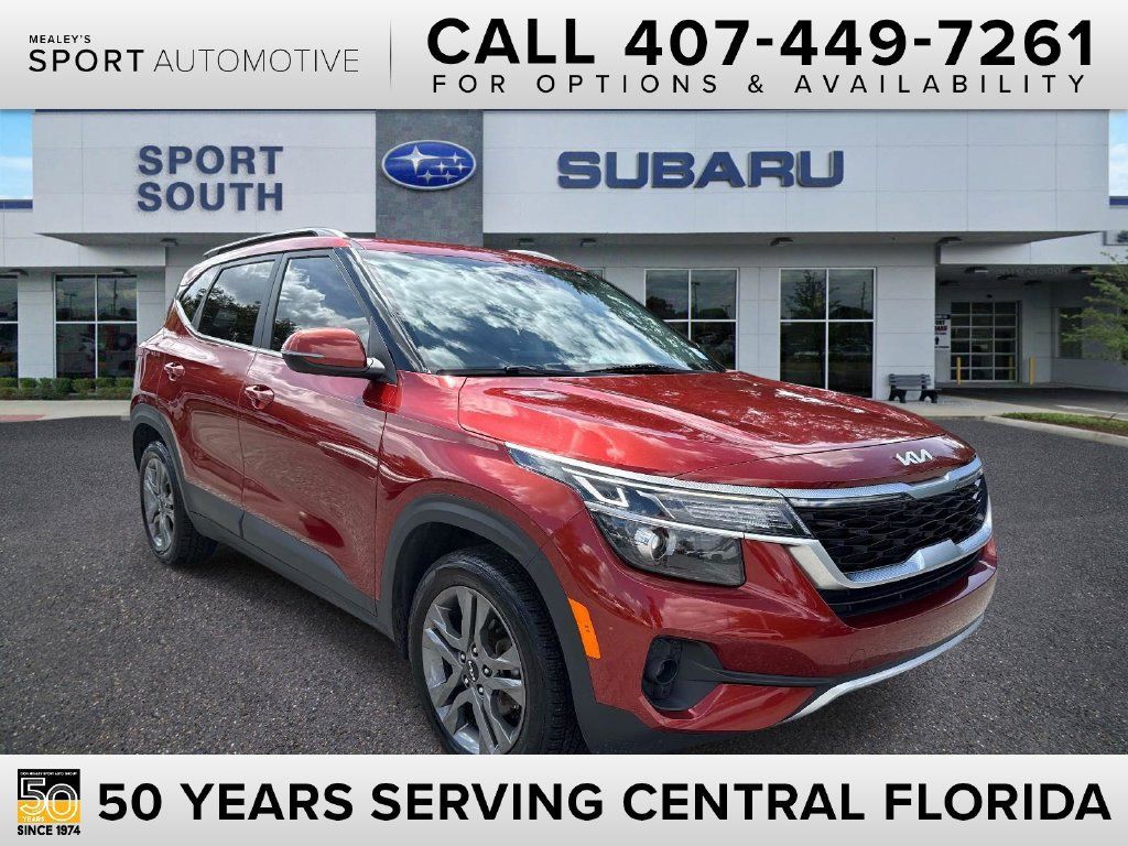 Used 2023 Kia Seltos S w/ Navigation Package FWD image 1