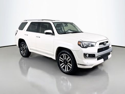Used 2014 Toyota 4Runner Limited image 3
