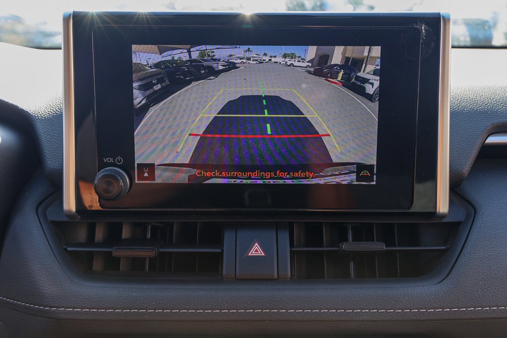 Used 2024 Toyota RAV4 XLE FWD image 30