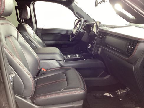 Used 2024 Ford Expedition Limited AWD/4WD image 8