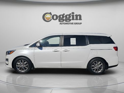 Used 2019 Kia Sedona EX w/ Paint Protection Package image 3