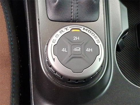 Used 2022 Ford Bronco Outer Banks image 25