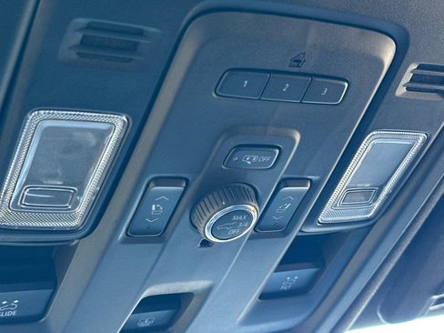 Certified 2024 Cadillac Escalade Premium Luxury Platinum AWD/4WD image 24
