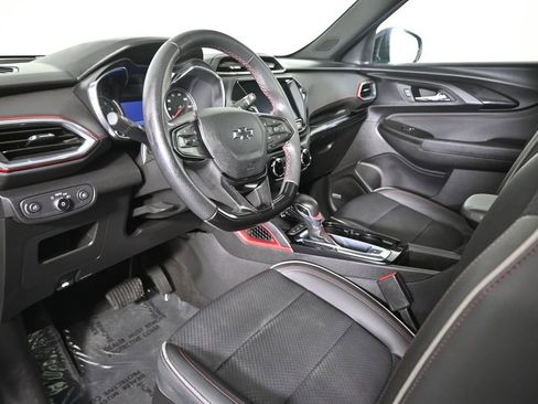 Used 2021 Chevrolet TrailBlazer RS w/ Sun and Liftgate Package image 22