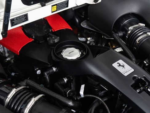 Certified 2023 Ferrari F8 Tributo image 30