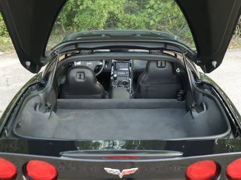 Used 2008 Chevrolet Corvette Coupe w/ Preferred Equipment Group RWD image 27