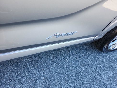 Certified 2025 Buick Encore GX Avenir w/ Avenir Technology Package image 6