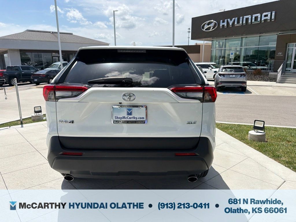 Used 2024 Toyota RAV4 XLE FWD image 13