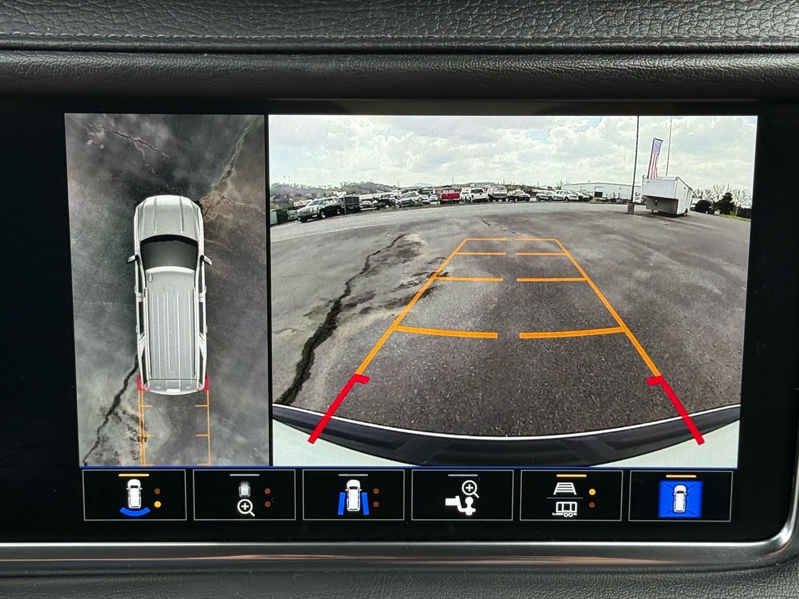 Used 2023 GMC Yukon Denali AWD/4WD image 20