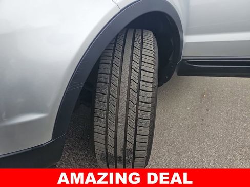 Used 2019 Land Rover Range Rover Evoque SE Premium image 35