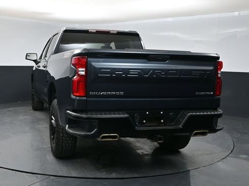 Used 2021 Chevrolet Silverado 1500 Custom Trail Boss AWD/4WD image 4
