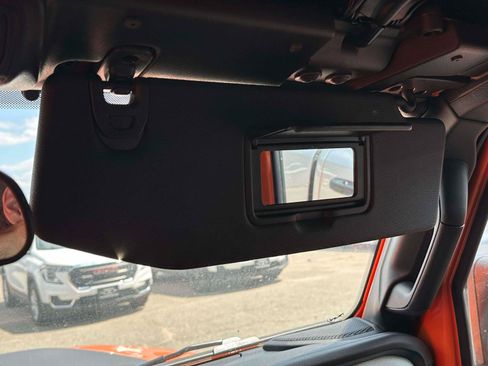 Used 2025 Jeep Wrangler Sport AWD/4WD image 25